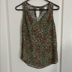 EUC- Old Navy green floral tank top size medium